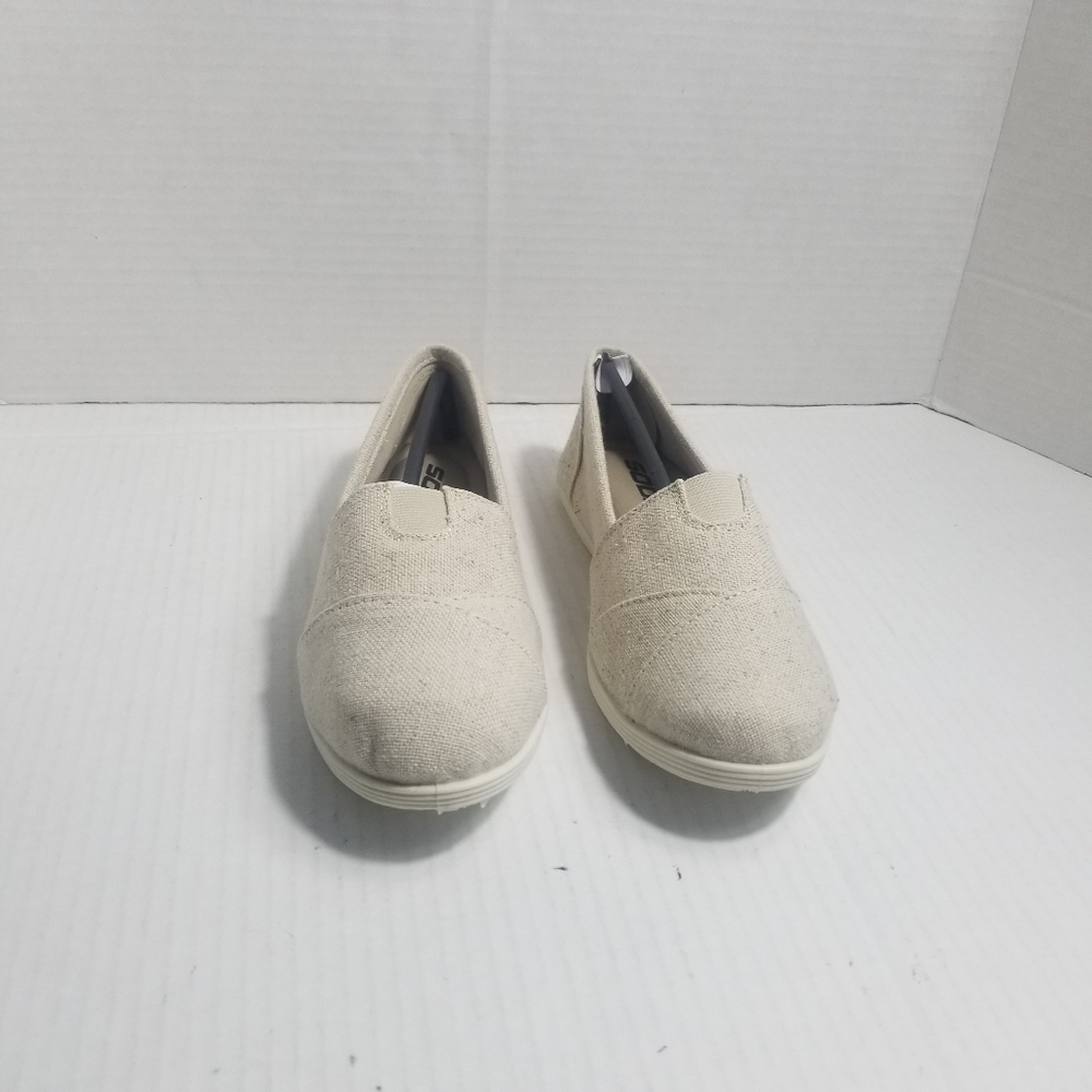 NEW IN BOX SODA WOMEN'S BEIGE SLIP ON SHOES SIZE 5.5 - Picture 8 of 9
